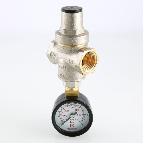 Редуктор давления Valtec поршневой с манометром, от 0,5 до 5,5 бар 1/2" VT.088.N.0455