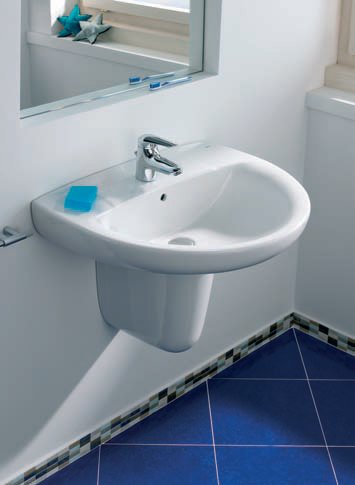 Раковина Roca Victoria 650x510 настенная 327391000