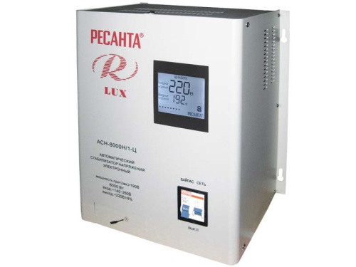 Стабилизатор напряжения Ресанта Lux АСН-8000Н/1-Ц с байпасом и розеткой, однофазный