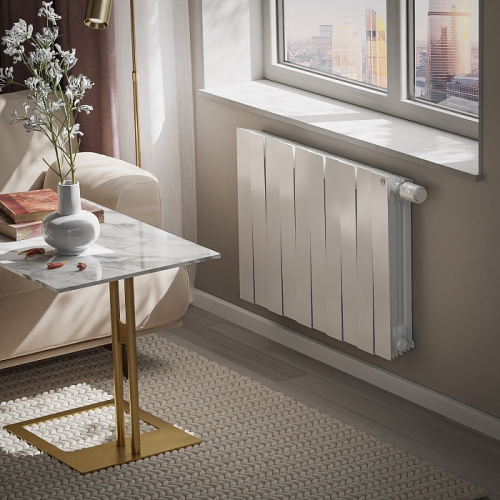 Биметаллический радиатор Royal Thermo PianoForte 500 VDR - 8 секций, нижнее справа, белый Bianco Traffico